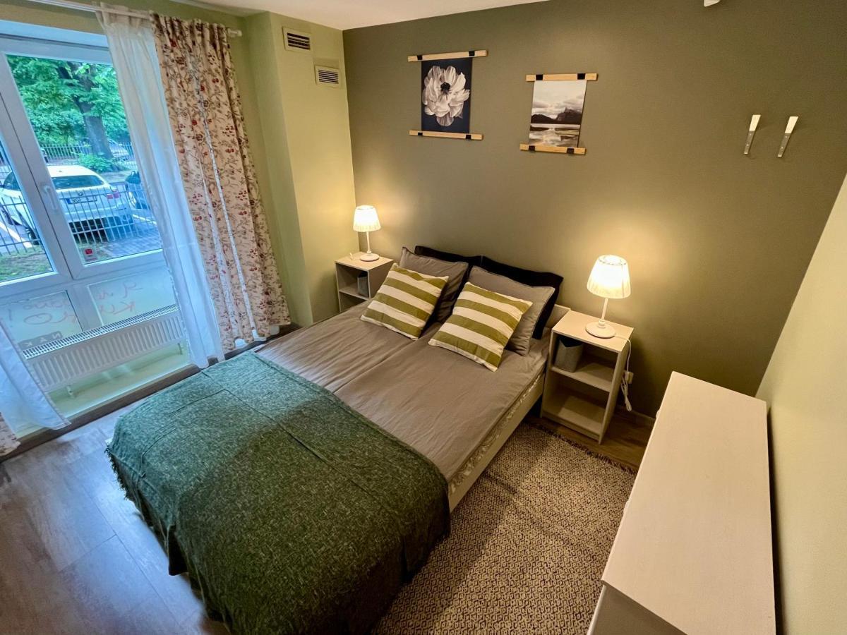 Cozy Vibes Like Home It Is Quiet Apartment With Three Bedrooms Riga Exteriör bild