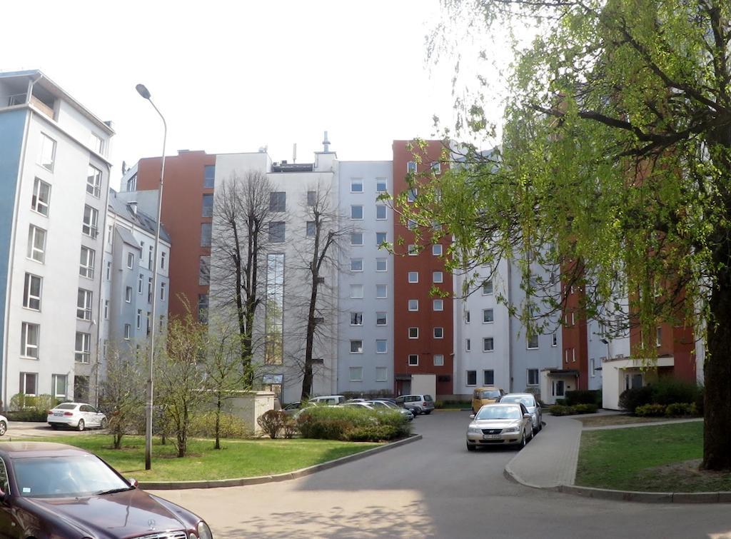 Cozy Vibes Like Home It Is Quiet Apartment With Three Bedrooms Riga Exteriör bild