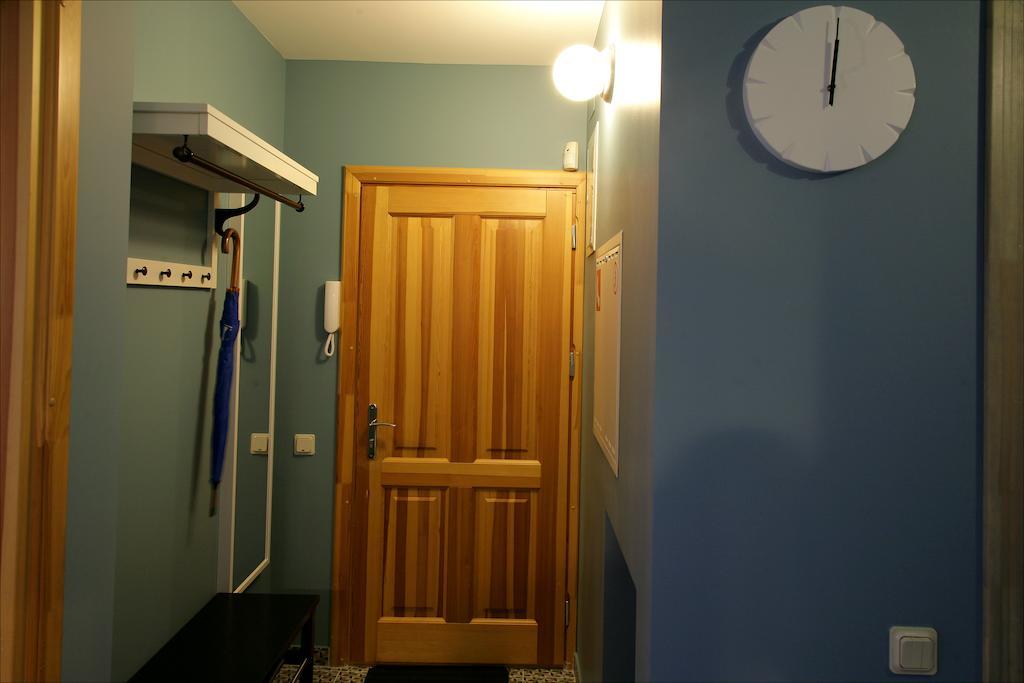 Cozy Vibes Like Home It Is Quiet Apartment With Three Bedrooms Riga Rum bild